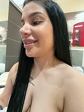 Snapshot of Samira30 chatting on May 2026 07:50:02 PM Samira30 online show from May 2026 07:50:02 PM