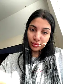 Samira30 online show from November 2025 11:47:01 AM