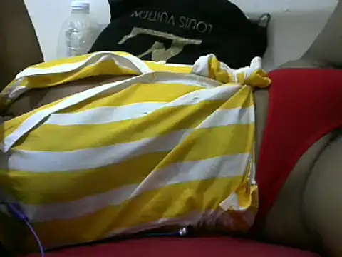 Snapshot of Pantyhosebien chatting on December 2024 10:12:02 PM Pantyhosebien online show from December 2024 10:12:02 PM