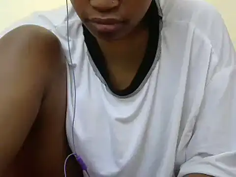 Snapshot of Pantyhosebien chatting on December 2024 05:39:02 AM Pantyhosebien online show from December 2024 05:39:02 AM