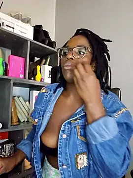 Shaniko89 online show from February 2026 07:17:02 AM