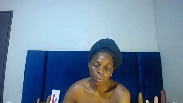 Shaniko89 online show from December 2025 07:23:01 AM