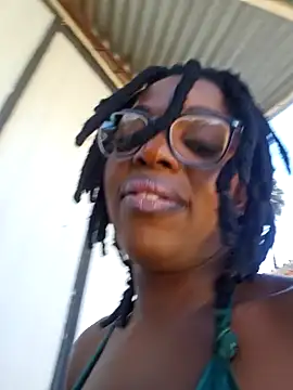 Shaniko89 online show from February 2026 05:38:02 AM