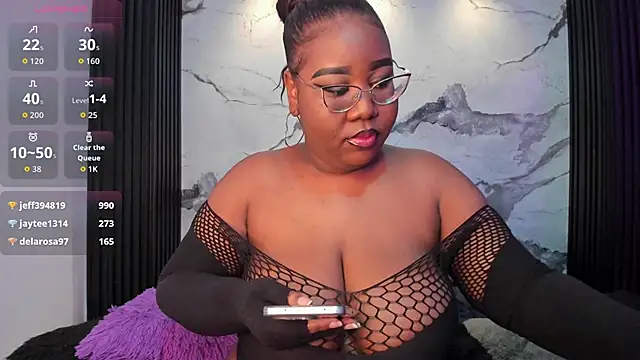 Darnellqueen online show from March 2026 12:49:02 AM