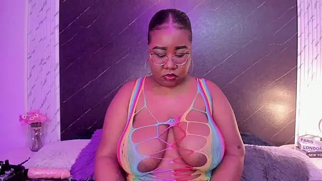 Darnellqueen online show from September 2025 03:53:02 AM