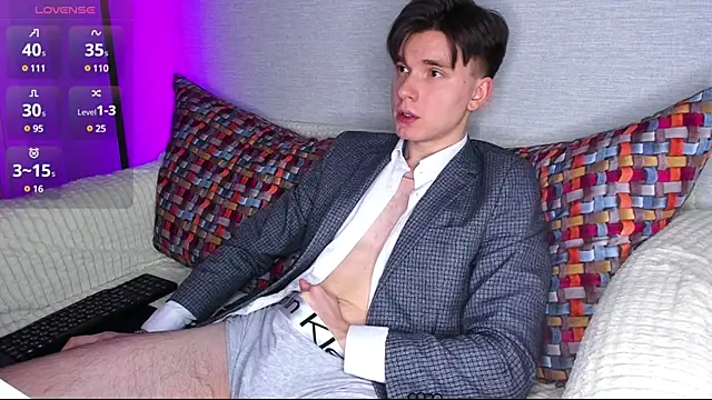 Snapshot of maxboy4 chatting on February 2025 08:24:01 PM maxboy4 online show from February 2025 08:24:01 PM