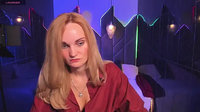 SaraSubtlety online show from October 2025 01:34:02 PM