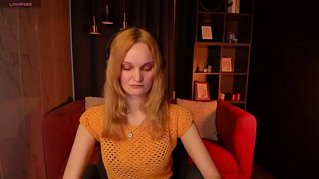 SaraSubtlety online show from March 2026 01:37:01 PM