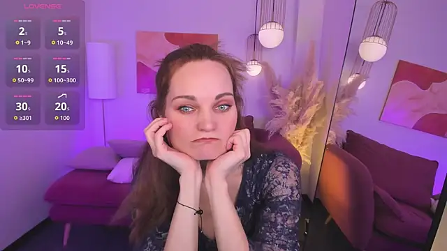 SaraSubtlety online show from April 2026 01:34:01 PM