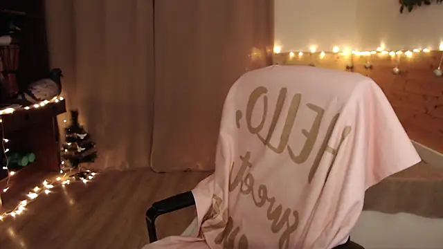 Snapshot of Exponent_5 chatting on February 2025 10:32:01 PM Exponent 5 online show from February 2025 10:32:01 PM