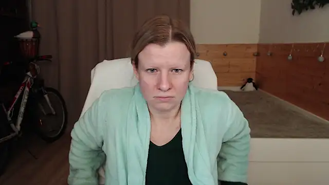 Snapshot of Exponent_5 chatting on December 2024 05:28:01 PM Exponent 5 online show from December 2024 05:28:01 PM