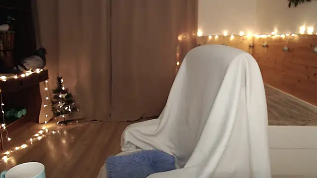 Snapshot of Exponent_5 chatting on December 2024 11:31:02 PM Exponent 5 online show from December 2024 11:31:02 PM