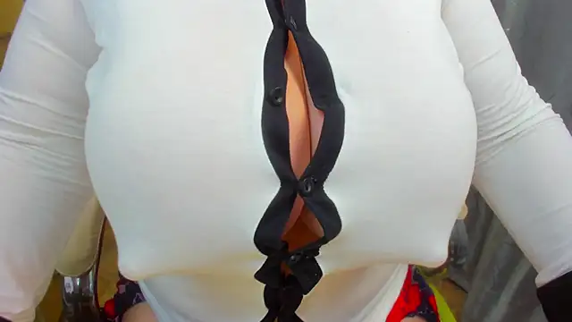 77Sambuca77 online show from November 2025 09:42:01 AM