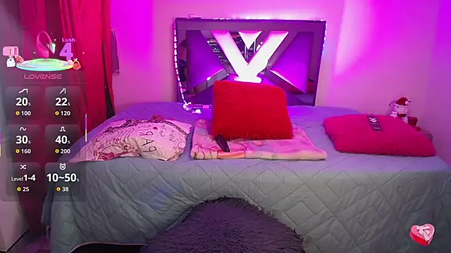 Miley Walker1 online show from February 2026 10:37:01 AM