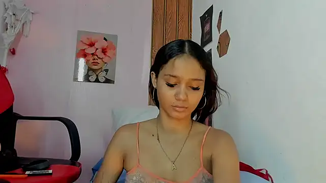 Snapshot of MarianaManzur chatting on May 2026 05:11:01 PM MarianaManzur online show from May 2026 05:11:01 PM