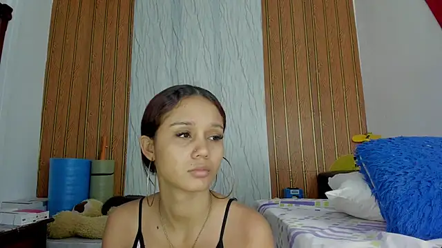 MarianaManzur online show from September 2025 04:35:02 PM