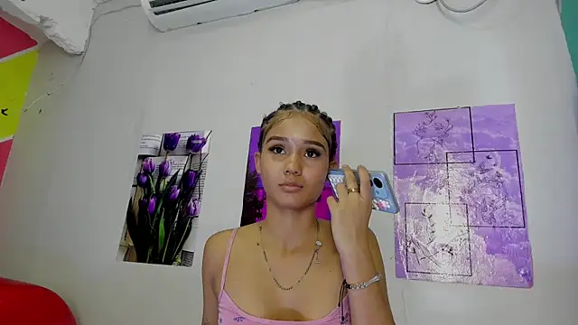 MarianaManzur online show from March 2025 08:19:01 PM