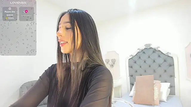 Valentina Ross  online show from January 2026 11:58:02 AM