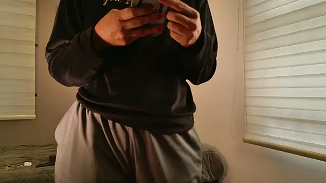 kamila sins online show from January 2026 06:57:01 PM