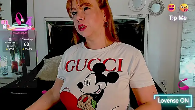 Snapshot of MilfClarett chatting on March 2025 08:53:01 PM MilfClarett online show from March 2025 08:53:01 PM