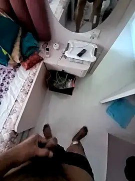 Snapshot of NH2022 chatting on November 2025 08:18:02 AM NH2022 online show from November 2025 08:18:02 AM