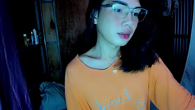 mav1s  online show from December 2025 01:00:01 AM