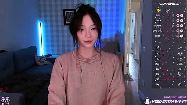 lialiliaa online show from October 2025 11:01:02 AM