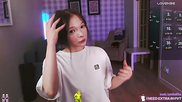 lialiliaa online show from March 2025 04:46:01 PM