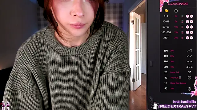 lialiliaa online show from January 2026 12:00:01 PM