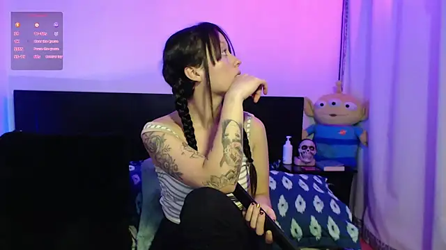 Snapshot of it_l chatting on November 2025 09:57:01 AM it l online show from November 2025 09:57:01 AM