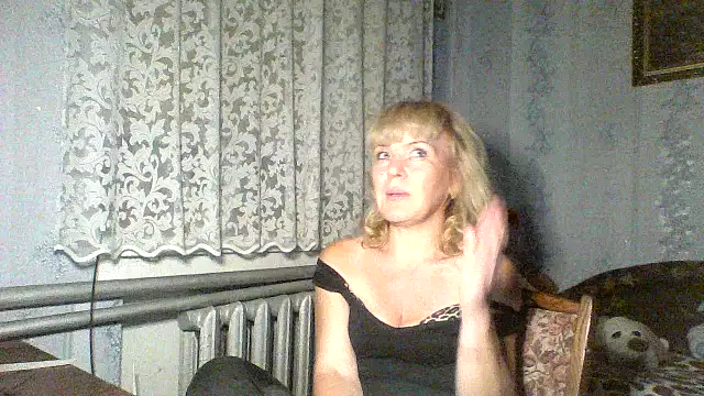 Annie Heart online show from September 2025 09:14:01 PM