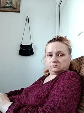 Snapshot of She-devilx chatting on July 2026 05:46:01 PM She-devilx online show from July 2026 05:46:01 PM
