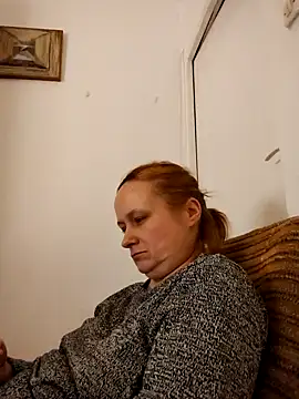 Snapshot of She-devilx chatting on February 2025 10:52:02 PM She-devilx online show from February 2025 10:52:02 PM