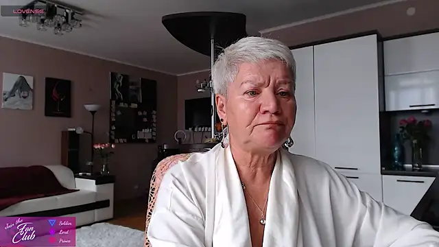 Snapshot of roxana_brooks chatting on August 2026 06:40:02 AM roxana brooks online show from August 2026 06:40:02 AM