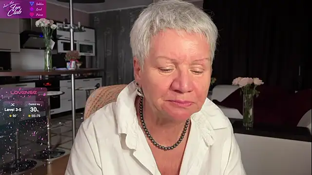 roxana brooks online show from March 2025 05:46:01 PM
