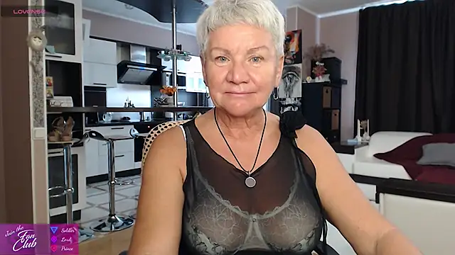Snapshot of roxana_brooks chatting on June 2026 08:25:01 AM roxana brooks online show from June 2026 08:25:01 AM