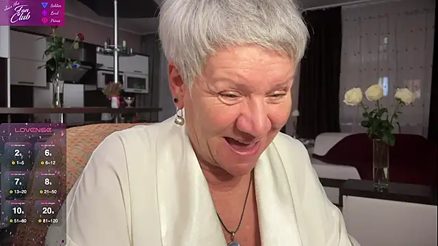 roxana brooks online show from February 2025 09:07:02 PM