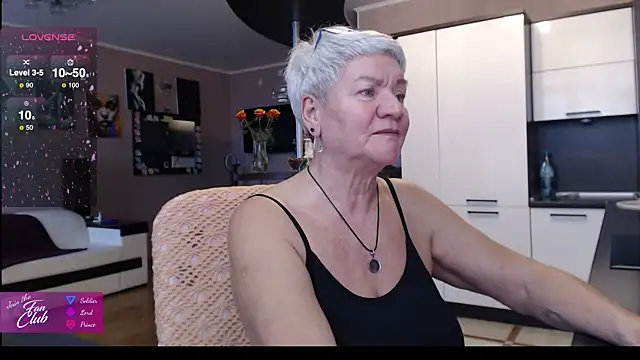 roxana brooks online show from October 2025 10:25:01 AM