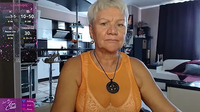 Snapshot of roxana_brooks chatting on June 2026 02:45:01 PM roxana brooks online show from June 2026 02:45:01 PM
