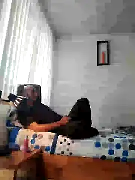 KenllyH online show from January 2025 06:57:02 PM