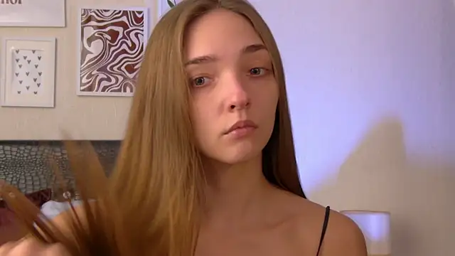 VirginieCruz online show from February 2026 06:00:02 AM