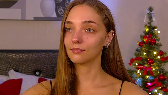 VirginieCruz online show from December 2025 05:40:02 AM