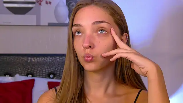 VirginieCruz online show from January 2026 05:22:02 AM