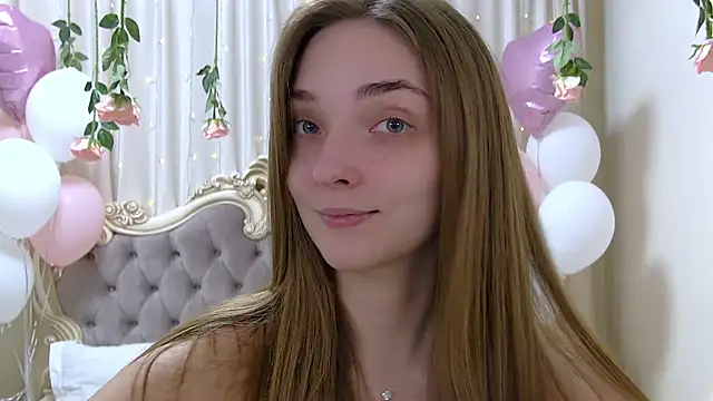 Snapshot of VirginieCruz chatting on February 2025 07:28:02 PM VirginieCruz online show from February 2025 07:28:02 PM