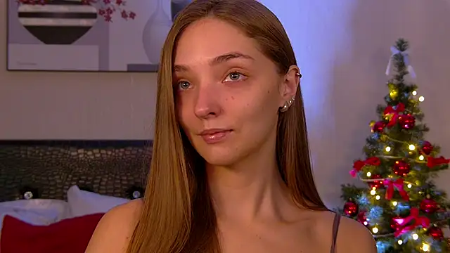 VirginieCruz online show from December 2025 05:18:02 AM