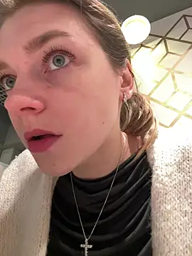 Snapshot of ValenciaShock chatting on February 2026 06:43:02 AM ValenciaShock online show from February 2026 06:43:02 AM