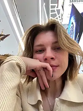 ValenciaShock online show from April 2026 07:03:02 AM