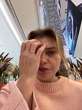 Snapshot of ValenciaShock chatting on December 2025 06:51:02 AM ValenciaShock online show from December 2025 06:51:02 AM