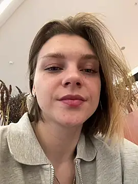 ValenciaShock online show from April 2026 07:04:01 AM