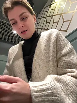 ValenciaShock online show from November 2025 06:45:02 AM